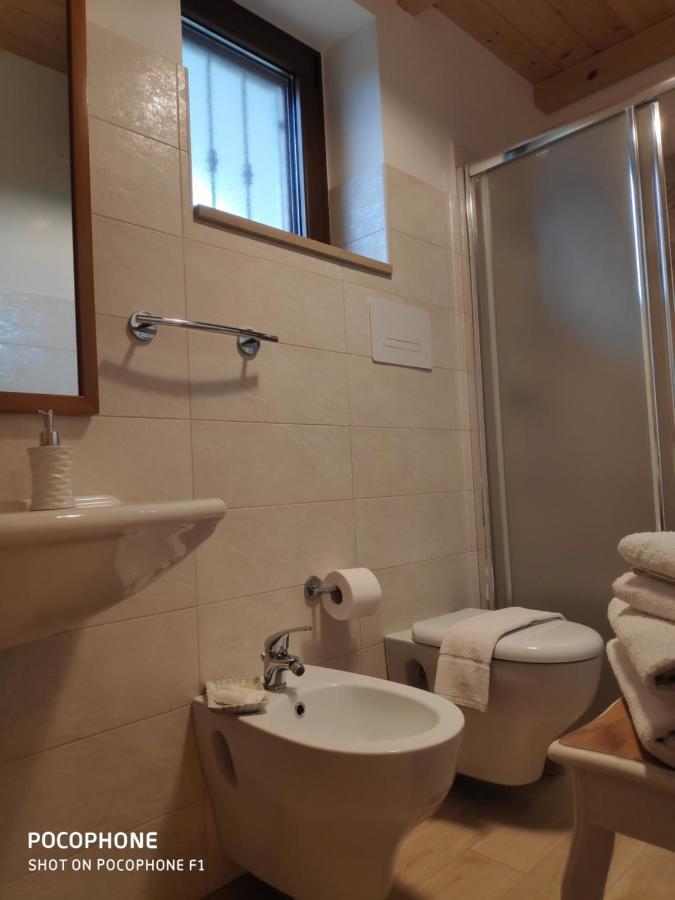 לינה וארוחת בוקר אלברובלו Le Corti Del Casale מראה חיצוני תמונה